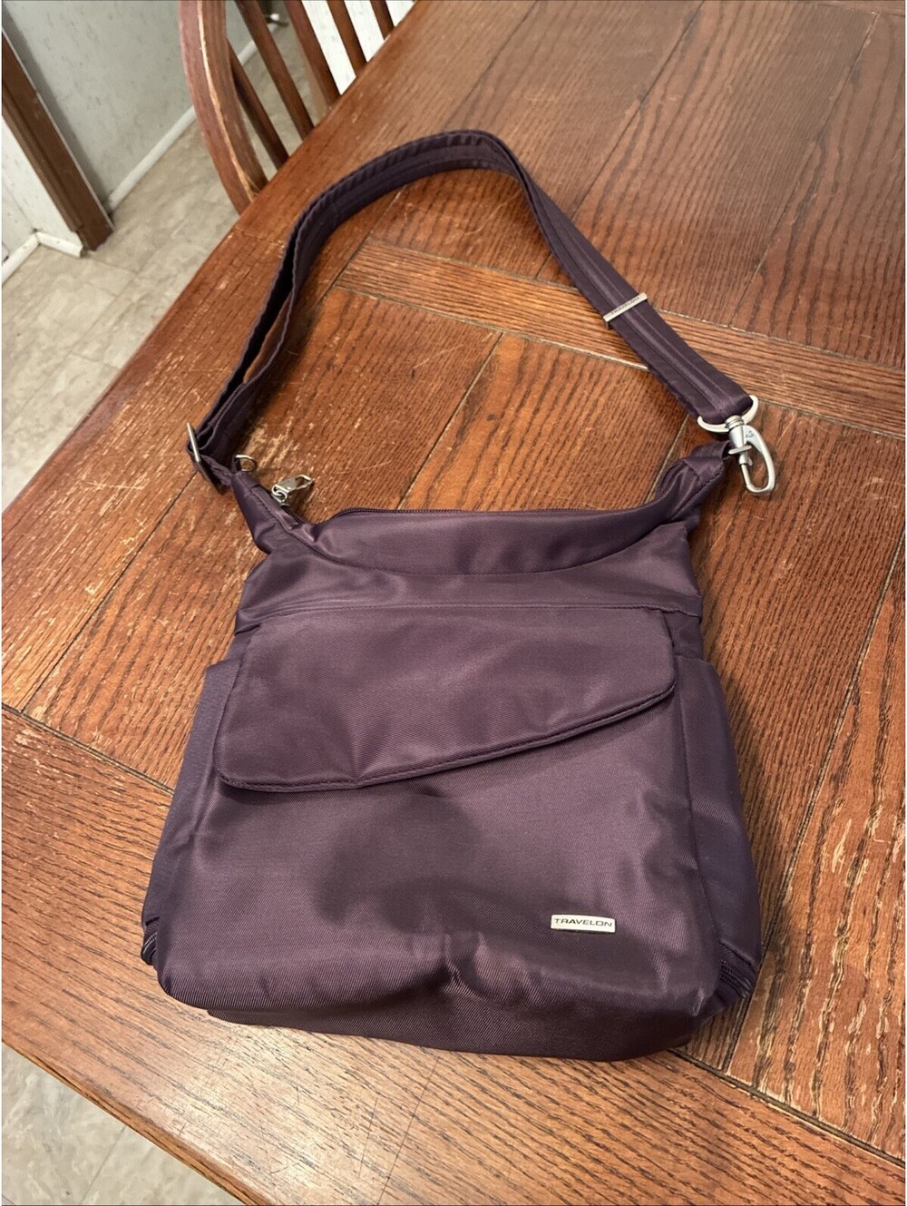 Travelon Anti-Theft Classic Crossbody Messenger Bag Multi Pocket Purple